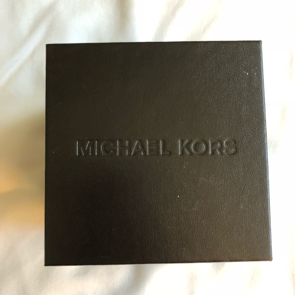 Michael Kors Brown Leather Watch - Picture 5 of 6